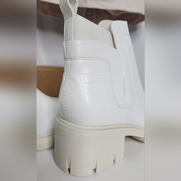 ‼️NEW IN‼️Elegant White Ankle Boots 8 - Picture 4 of 5